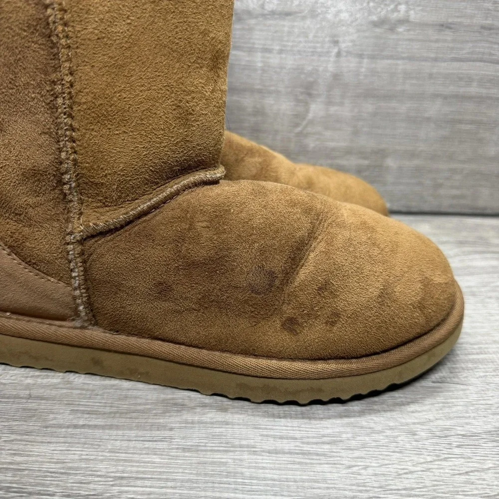 UGG Classic Short Boots Women Size 7 Chestnut Suede Sheepskin Lined 5825